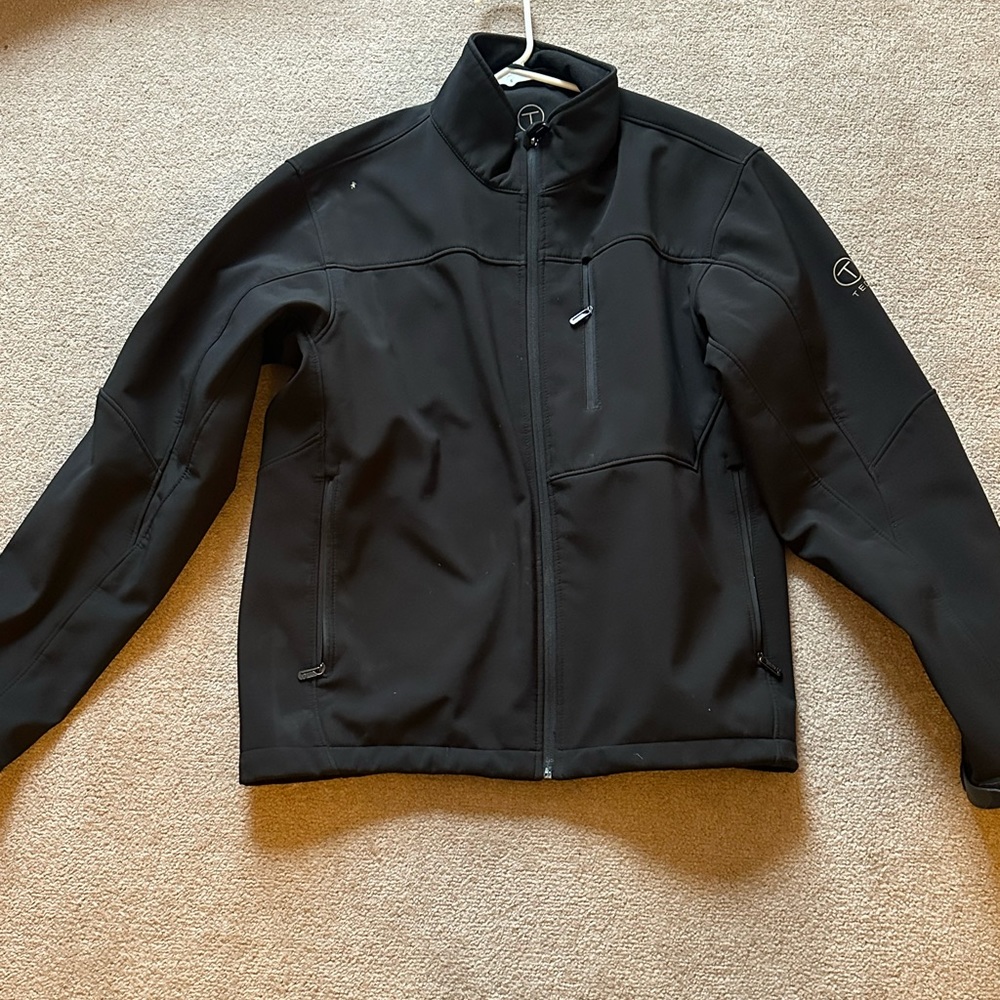 Men’s size Medium black Tumi soft shell jacket (like a Northface/Patagonia).